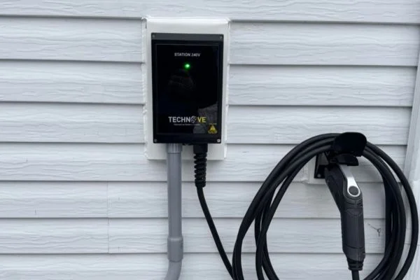 Borne de recharge installée