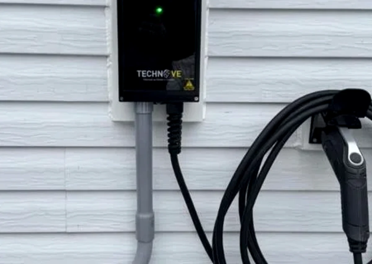 Panneau vérifié pour borne de recharge